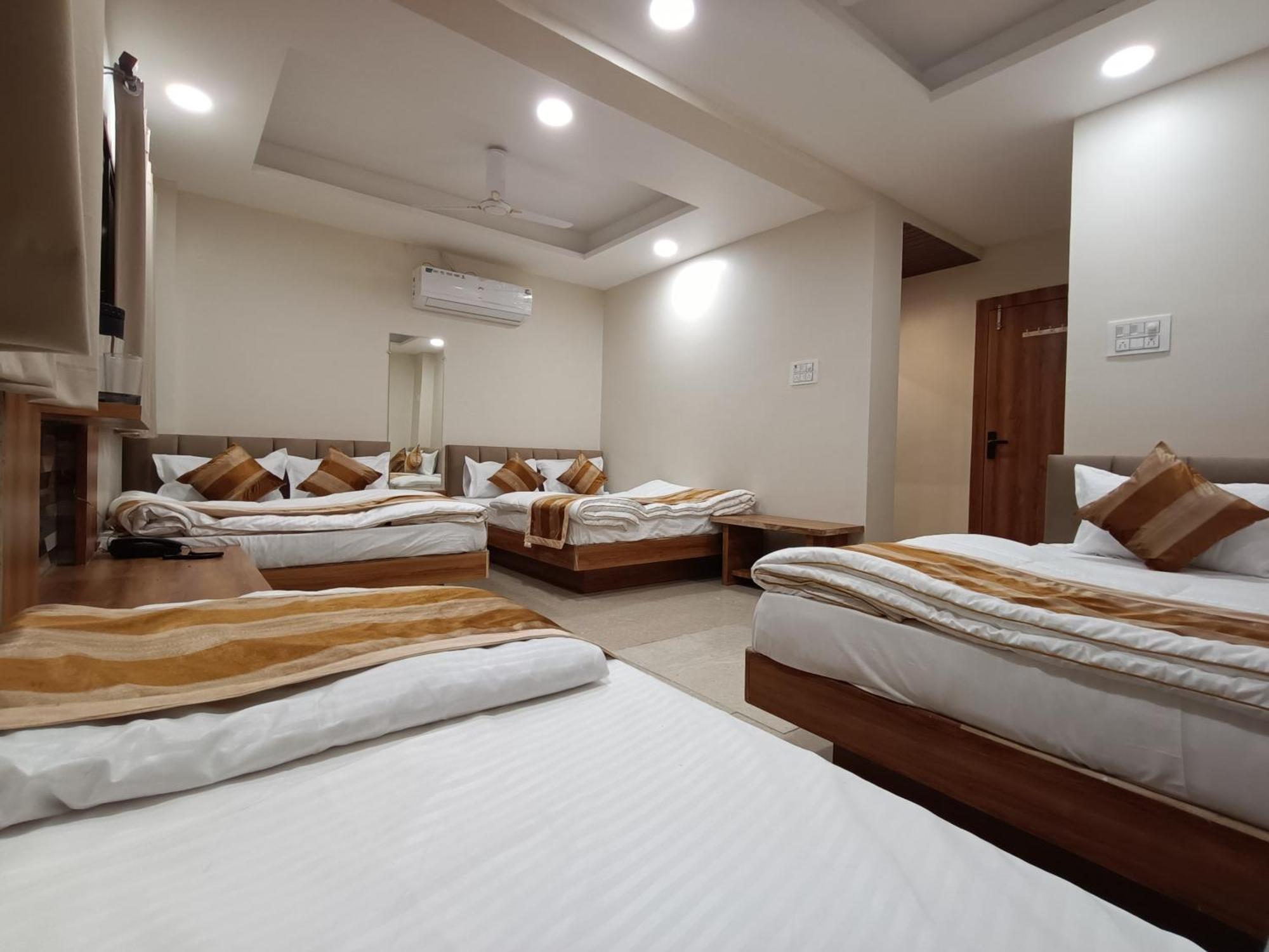 Shree Shyamraj Hotel Ujjain Exterior photo